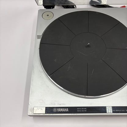 Yamaha P-300 Stereo Turntable