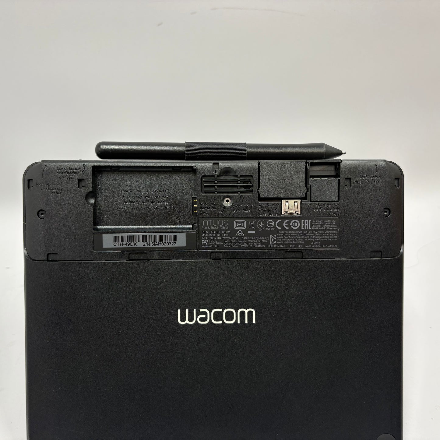 Wacom Intuos Pen and Touch Tablet Drawing Tablet CTH-490