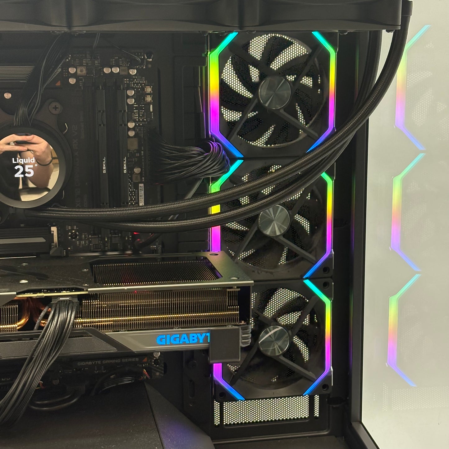 Phanteks Custom PC Ryzen 9 9900X 32GB RAM RTX 4070 Ti Super Liquid Cooling