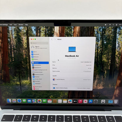 2025 Apple MacBook Air 13.6" M4 8 Core 4.5GHz 16GB RAM 256GB SSD A3240
