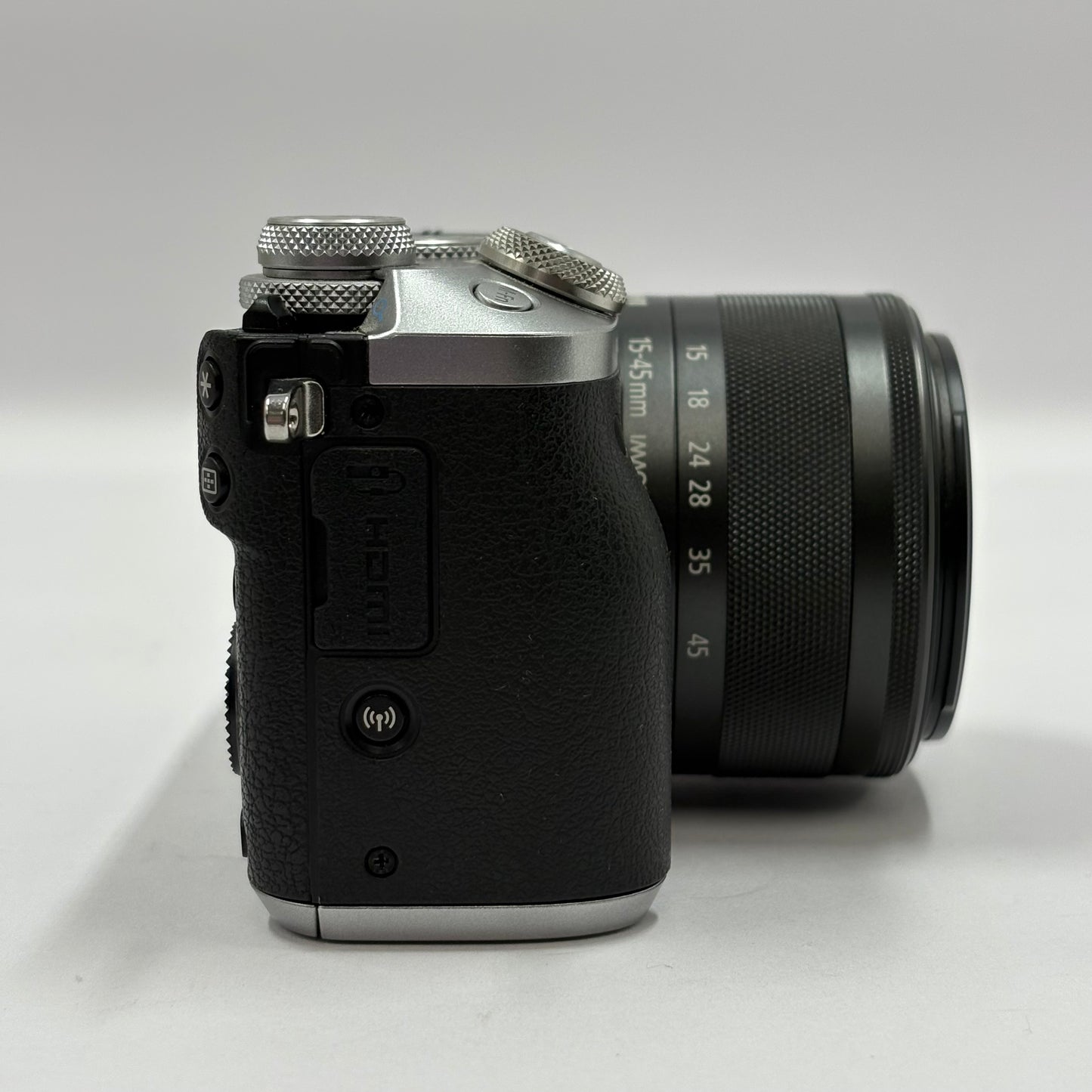 Canon EOS M6 24MP Mirrorless Camera