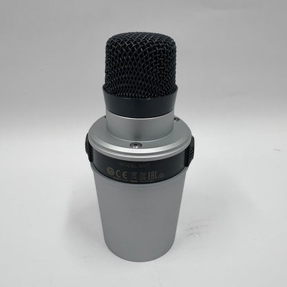 Shure MV7 50 Hz - 16kHz Broadcast Dynamic Microphone