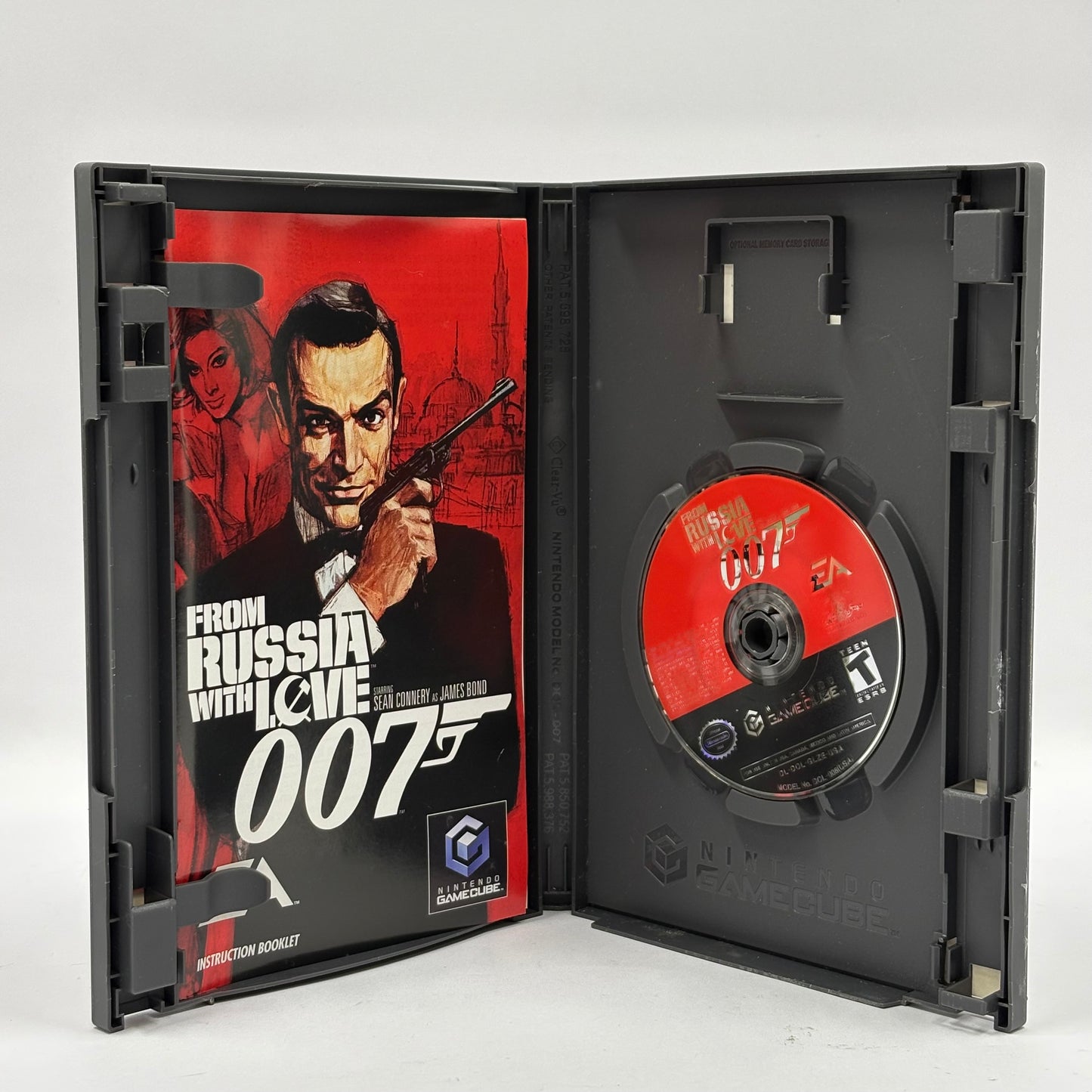 007 From Russia With Love (Nintendo GameCube, 2005)