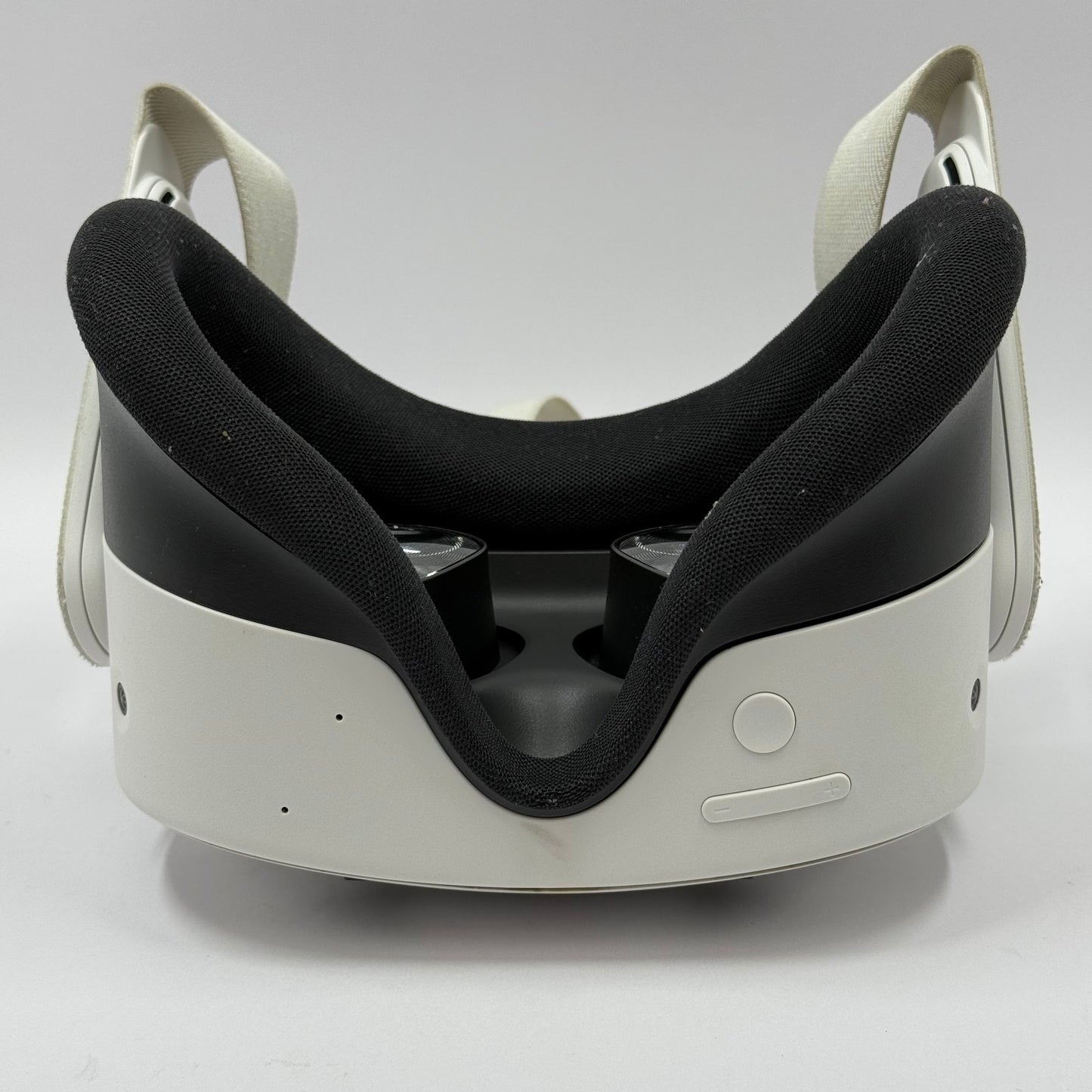 Meta Quest 3S 128GB Standalone All-in-One VR Headset P97