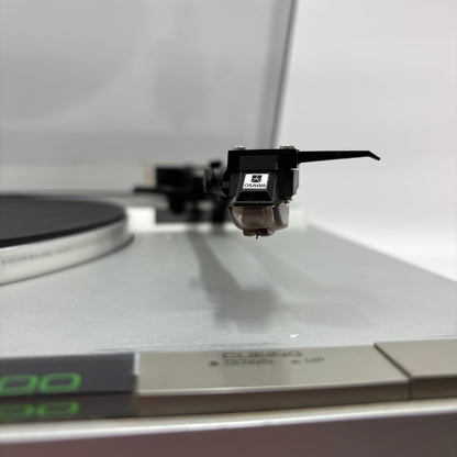 Yamaha P-300 Stereo Turntable
