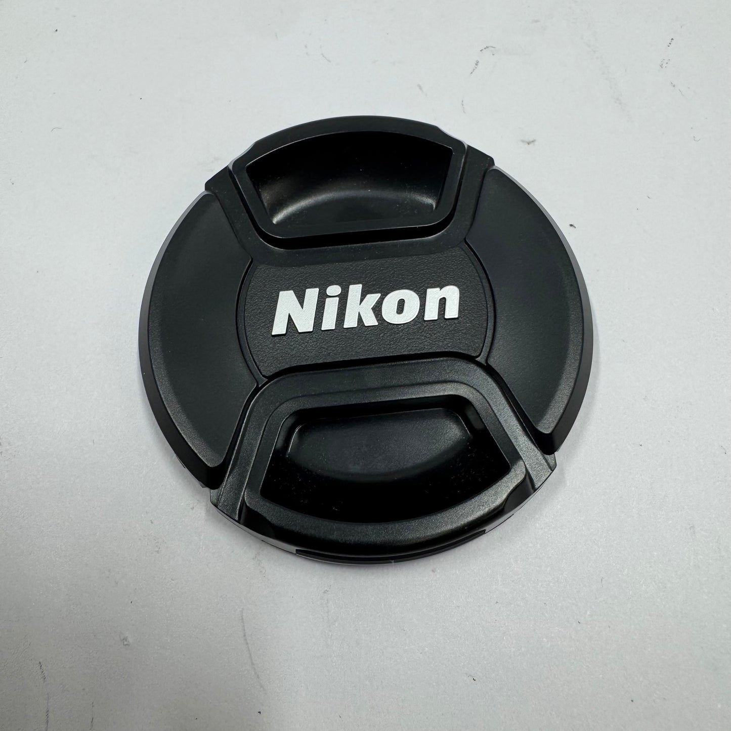 Nikon AF NIKKOR 28mm-200mm f/3.5-5.6 Auto & Manual Lens AF