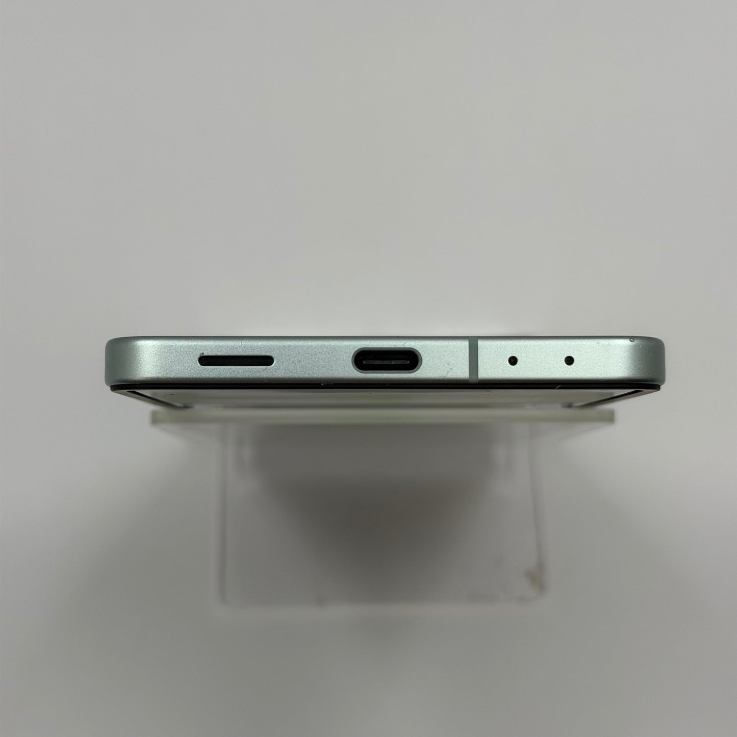 Unlocked Samsung Galaxy Z Flip7 12GB RAM 256GB SM-F766U1 Arctic Silver