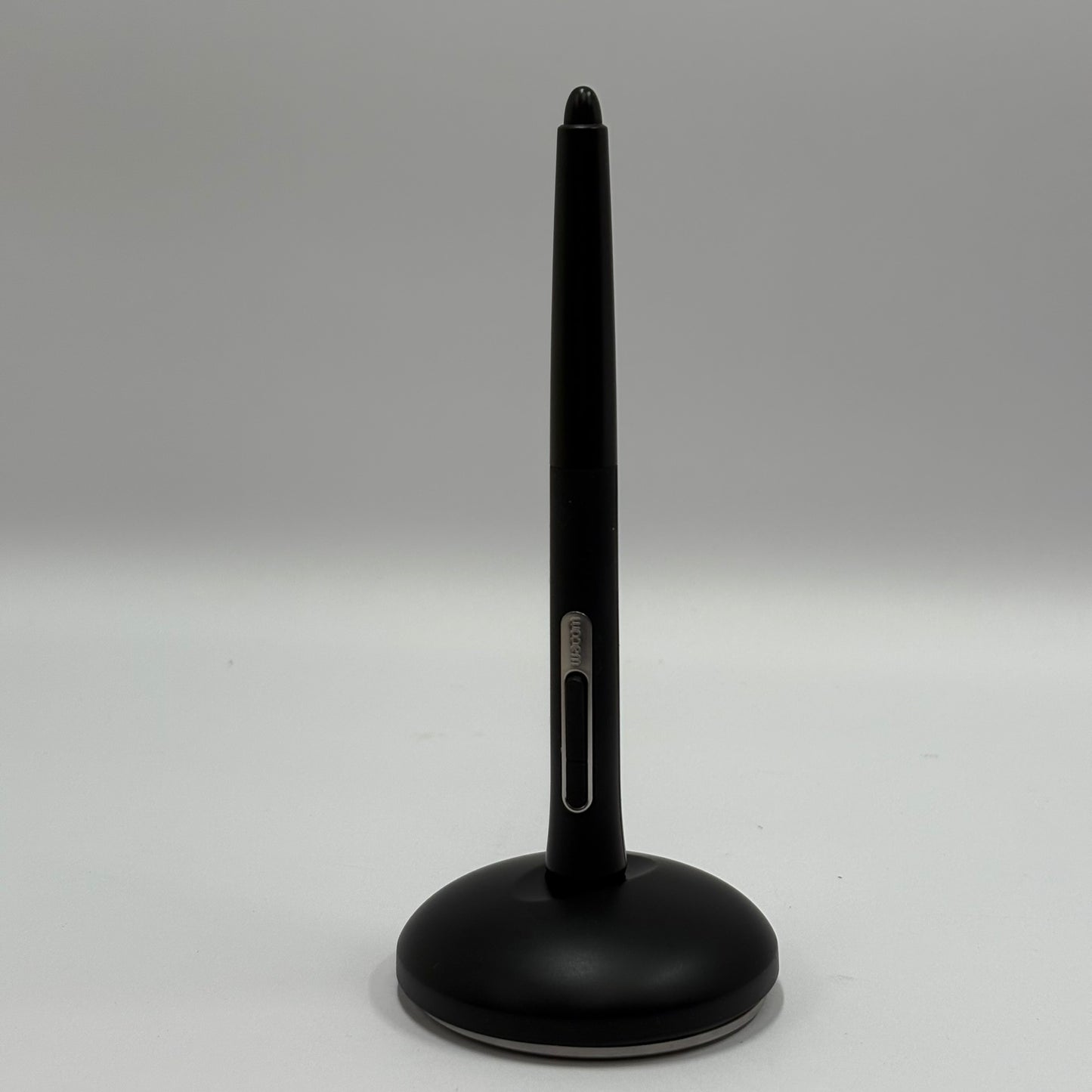 Wacom Intuos Pro Graphics Drawing Tablet  PTH660 with Pen and Stand