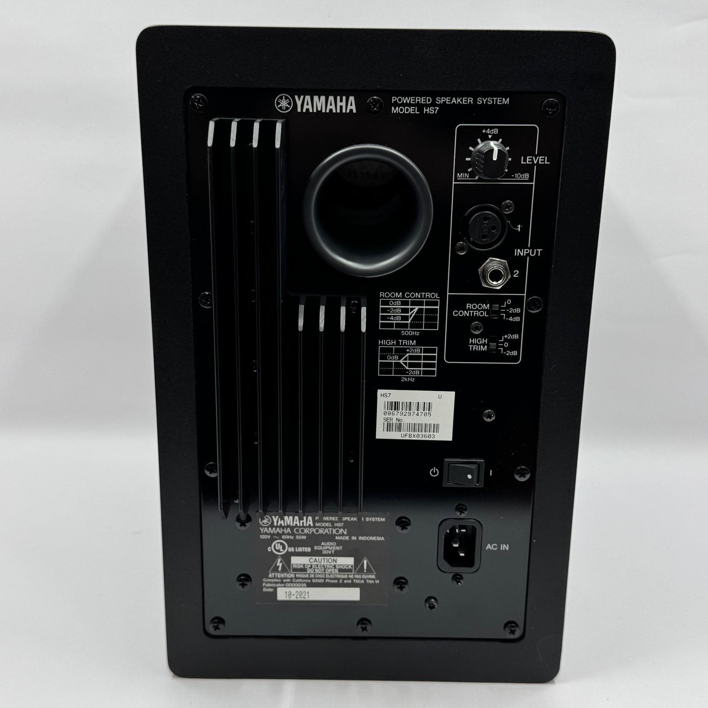 Yamaha HS7 Powered Studio Monitor Black ZC98680 Single Speaker