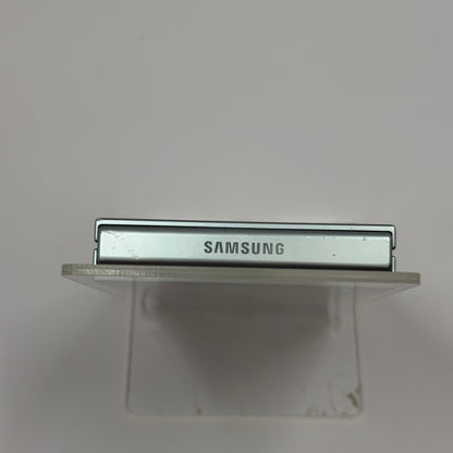 Unlocked Samsung Galaxy Z Flip7 12GB RAM 256GB SM-F766U1 Arctic Silver