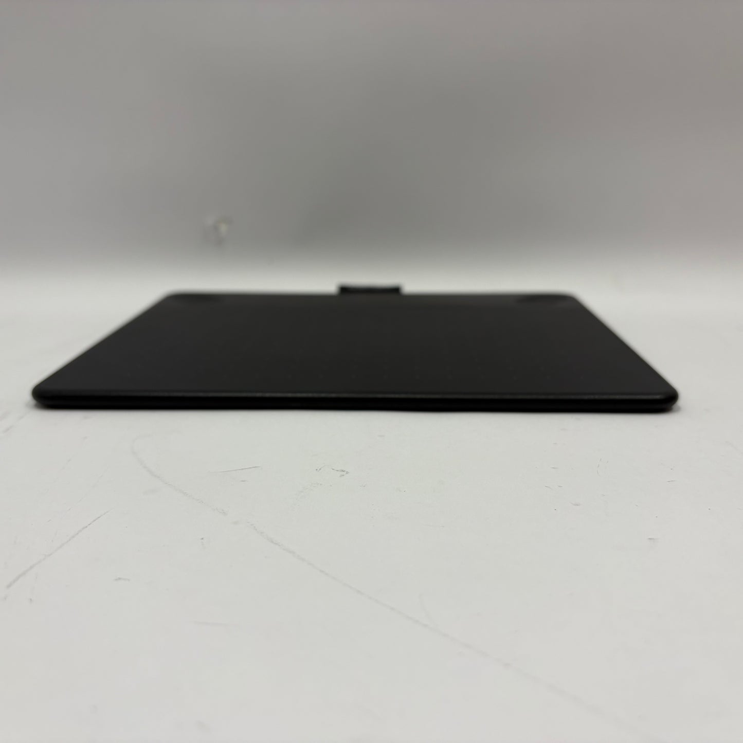 Wacom Intuos Pen and Touch Tablet Drawing Tablet CTH-490