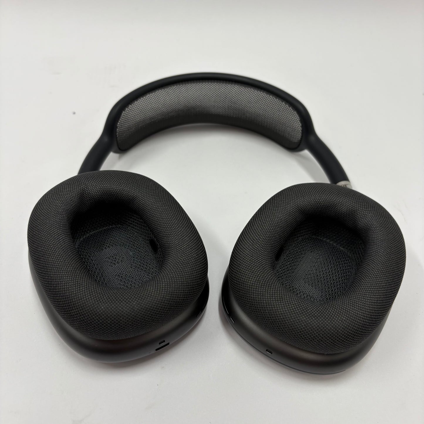 Apple AirPods Max Wireless Over-Ear Headphones Space Gray MGYH3AM/A