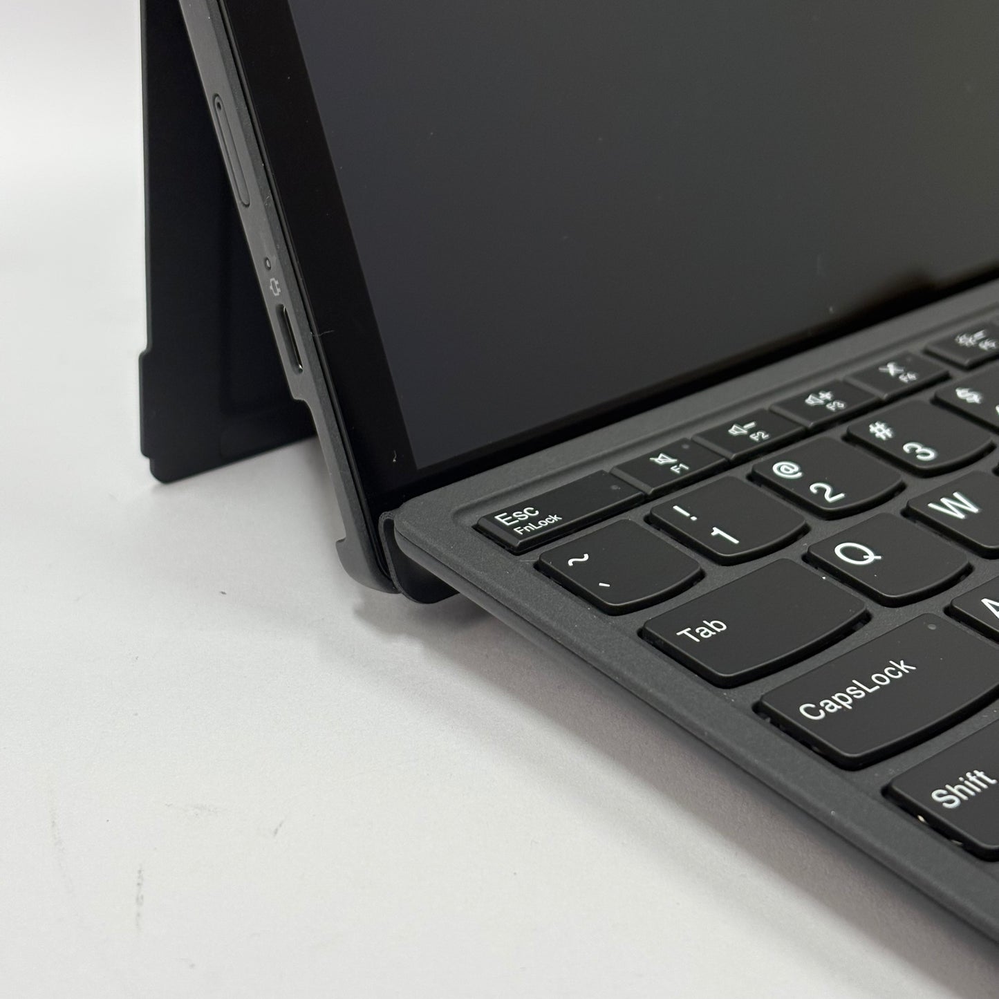 Lenovo ThinkPad X12 Detachable Gen 2 12.3" Core Ultra 5 134U 16GB RAM 256GB SSD