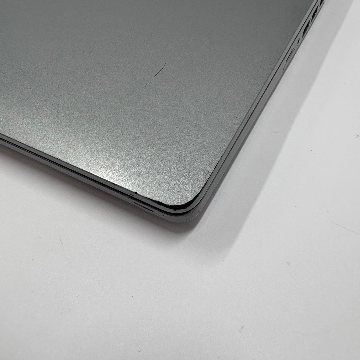 Dell Precision 3551 15.6" i7-10850H 2.7GHz 16GB RAM 256GB SSD