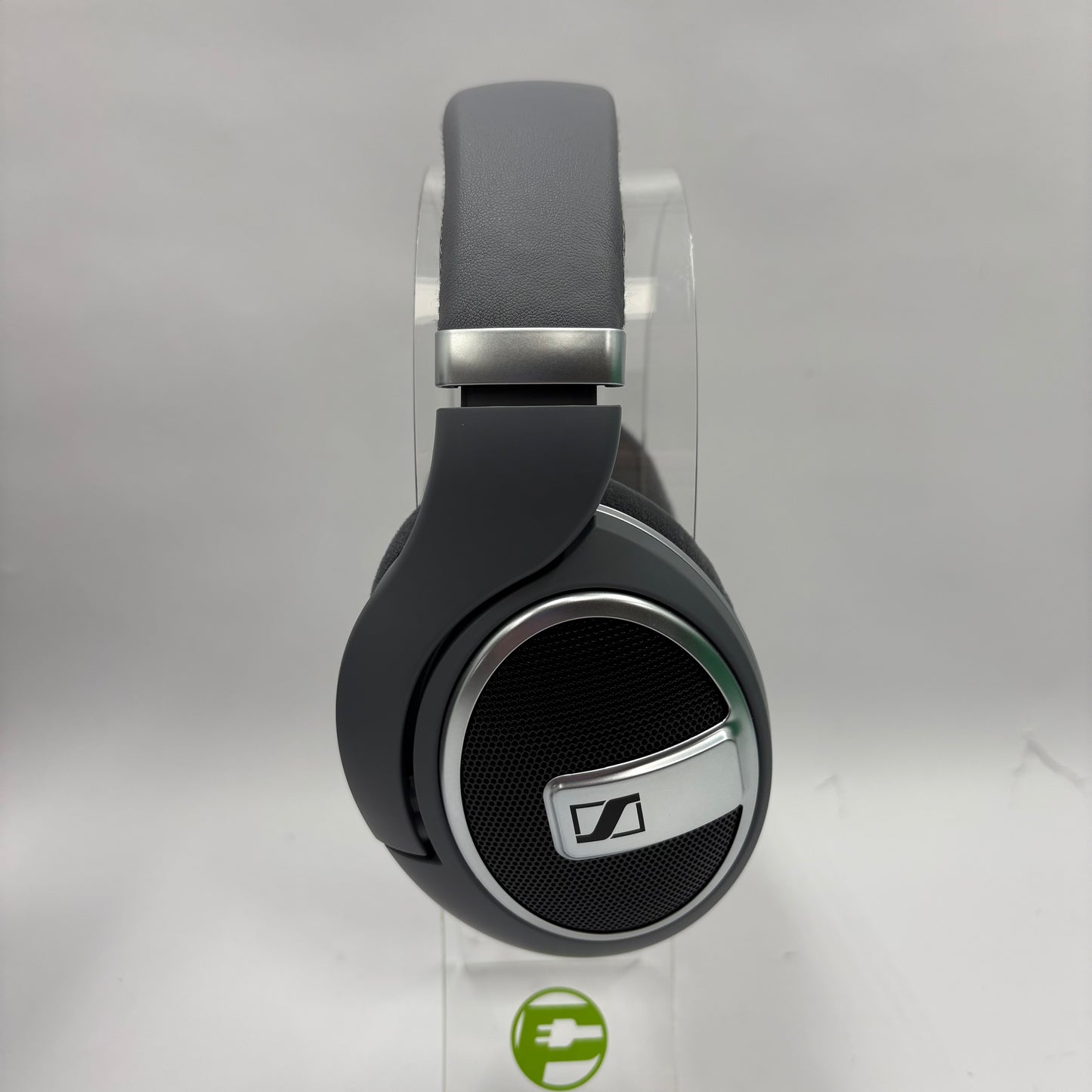 Sennheiser HD 579 Wired Open-Back Over-Ear Audiophile Headphones Silver 506830