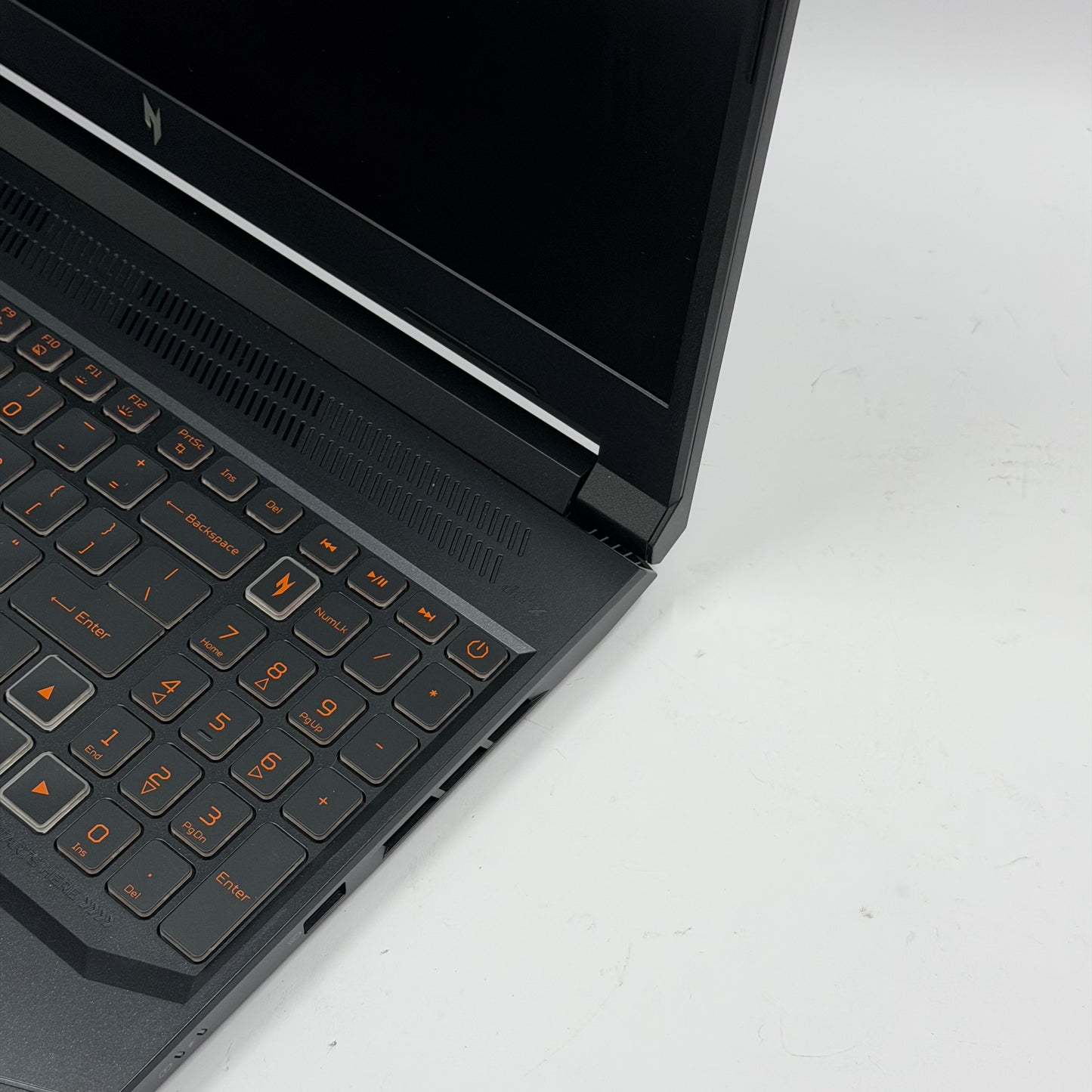 Acer Nitro V 16 ANV16-41 16" Ryzen 7 8845HS 32GB RAM 1TB SSD GeForce RTX 4060