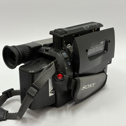 Sony Handycam Vision Cassette Video Camcorder CCD-TRV65 Camera Only