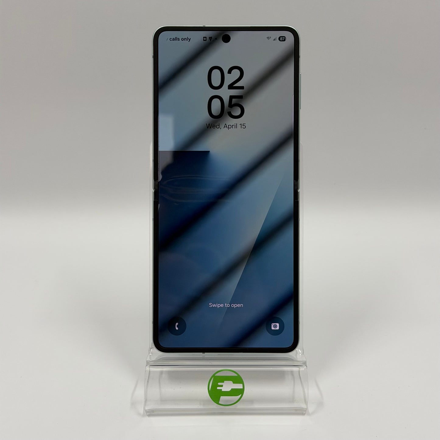 Unlocked Samsung Galaxy Z Flip7 12GB RAM 256GB SM-F766U1 Arctic Silver