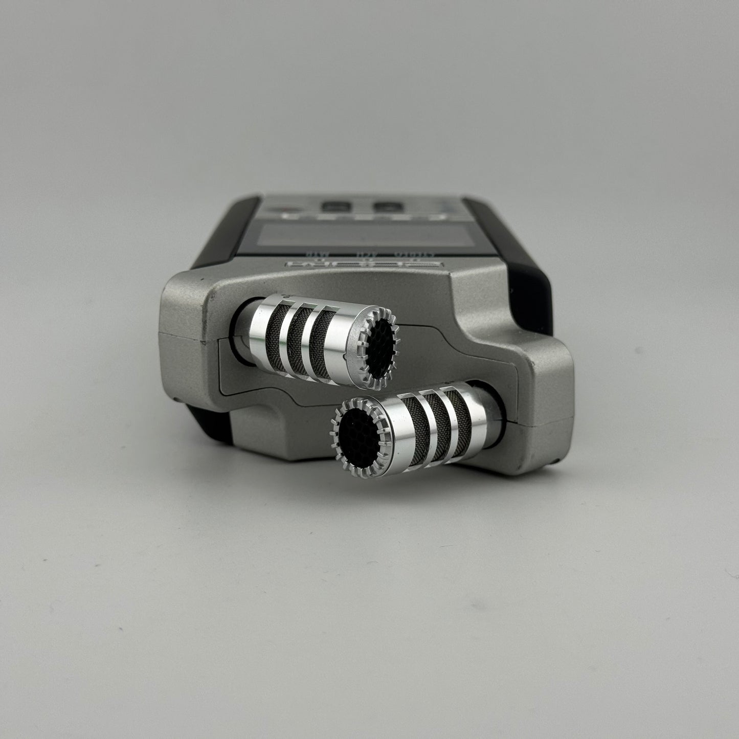 Zoom Handy Recorder H4n 4-Channel Portable Audio Recorder