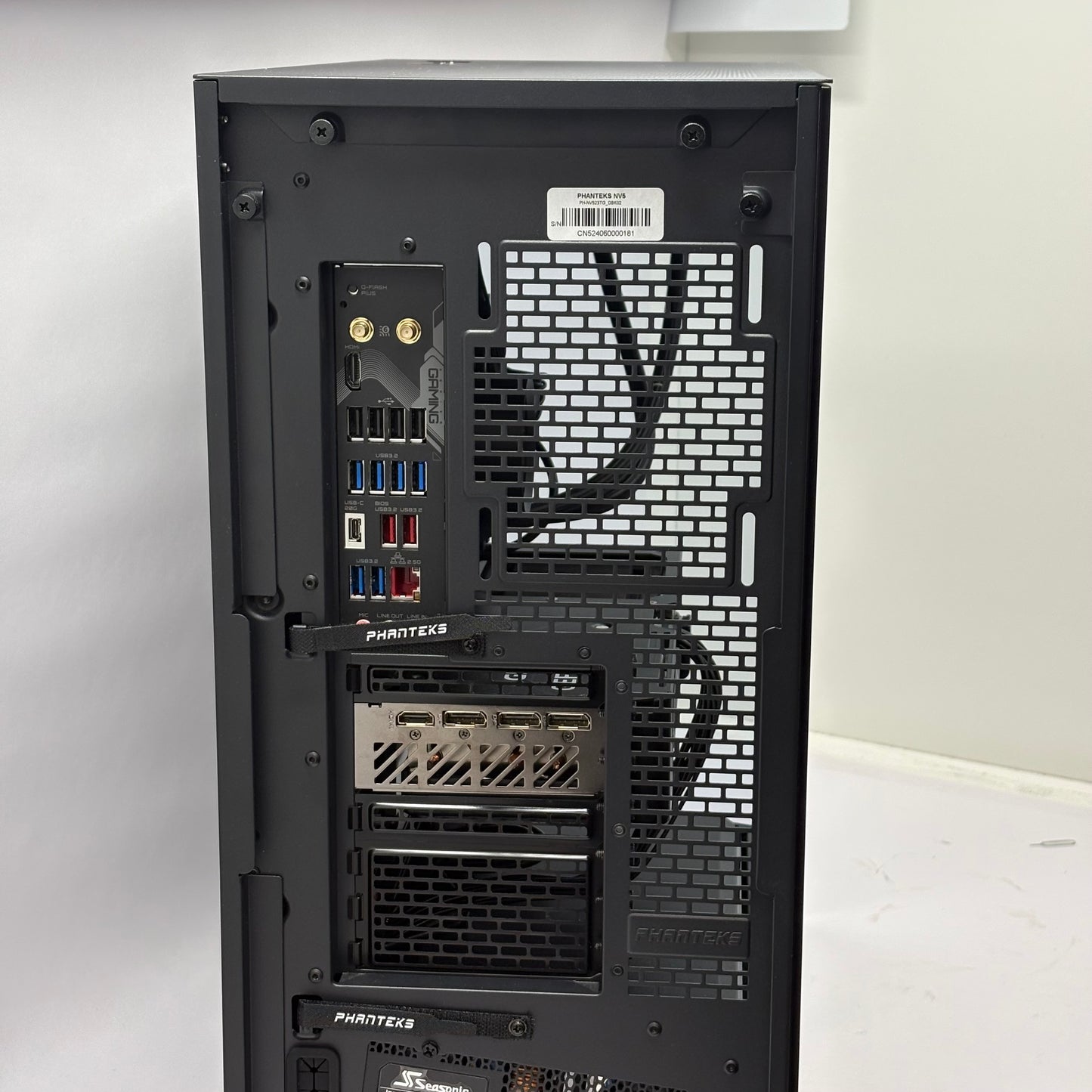 Phanteks Custom PC Ryzen 9 9900X 32GB RAM RTX 4070 Ti Super Liquid Cooling