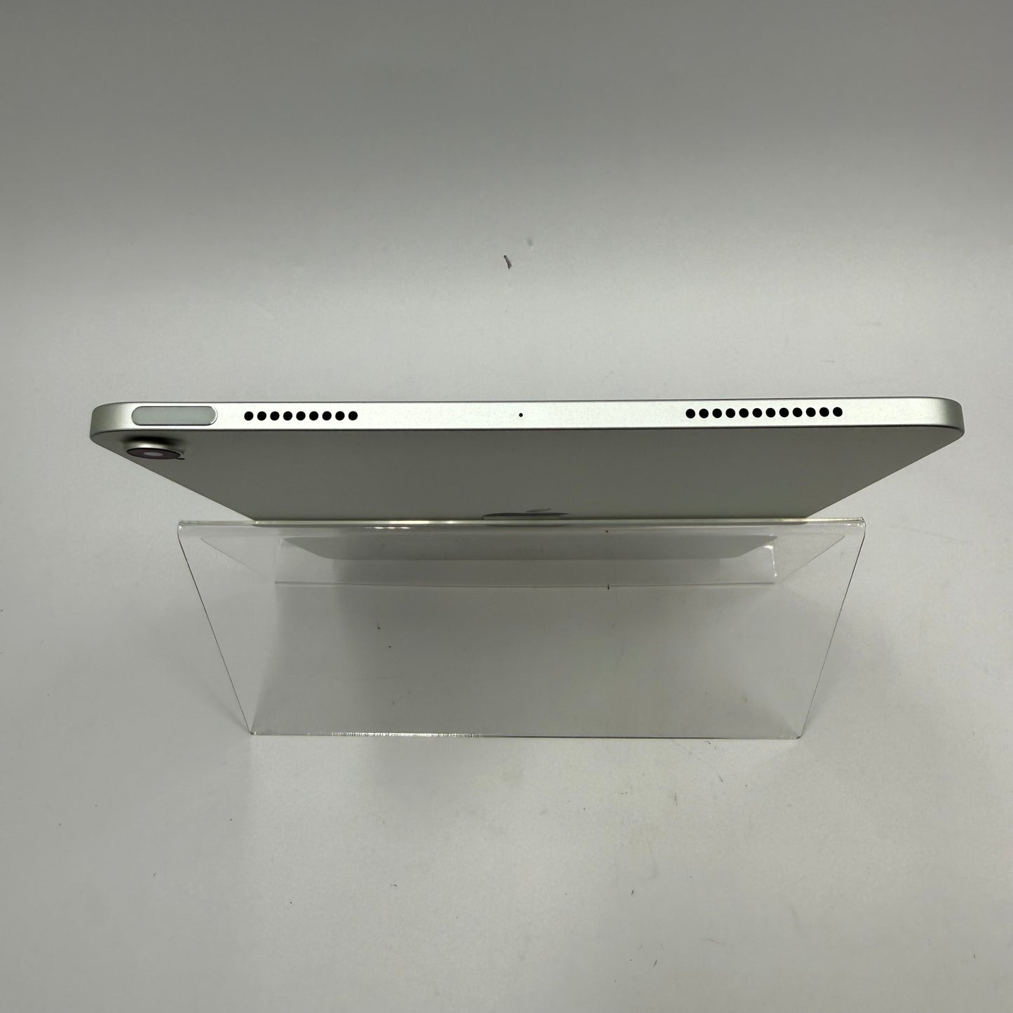 WiFi Only Apple iPad Air 4th Gen 64GB Silver MYFN2LL/A