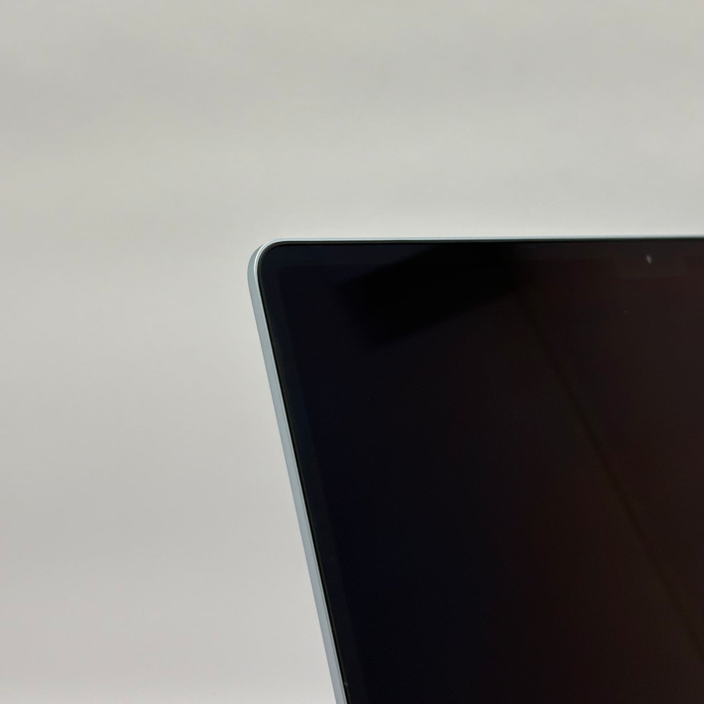 2025 Apple MacBook Air 13.6" M4 8 Core 4.5GHz 16GB RAM 256GB SSD A3240