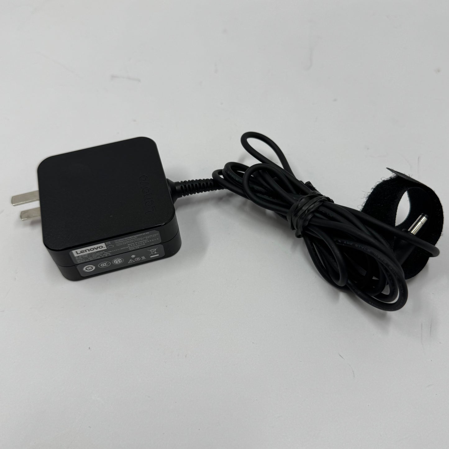 Lenovo IdeaPad 5 81YK000TUS 15.6" i5-1035G1 1.2GHz 8GB RAM 256GB SSD