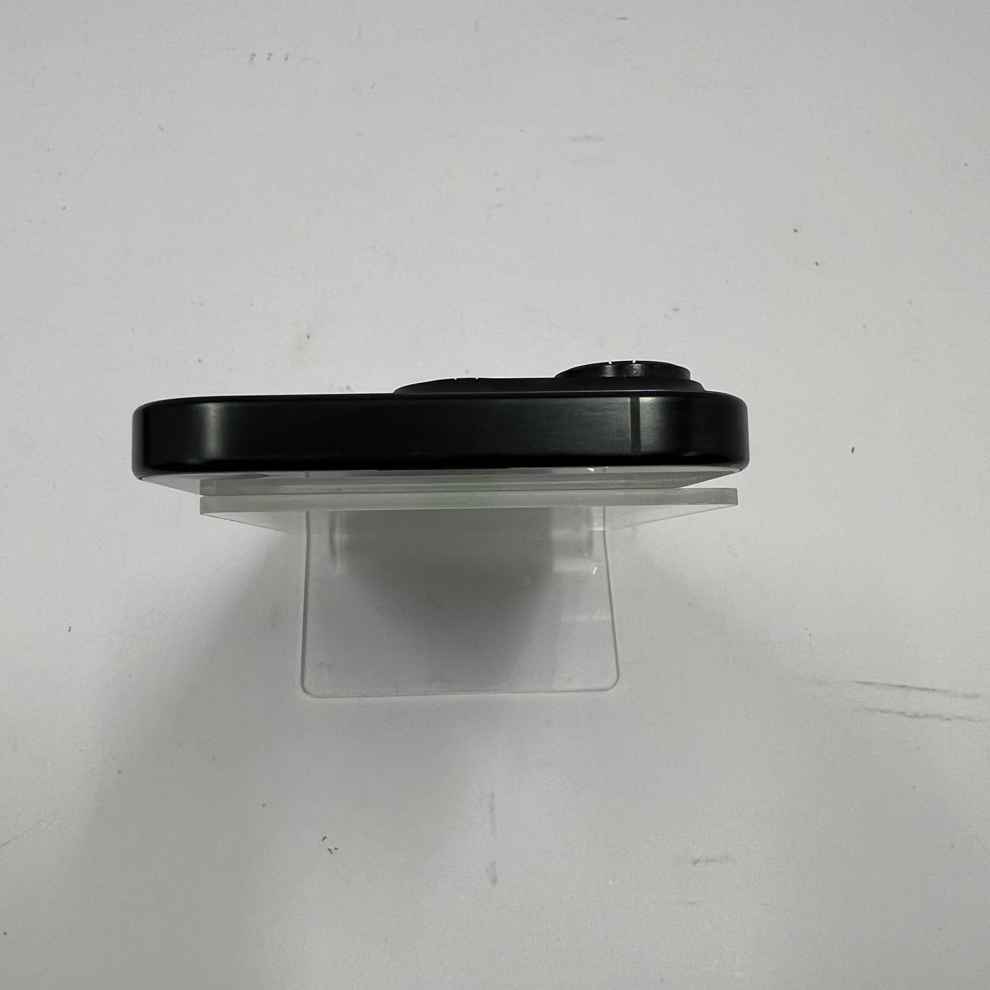 Unlocked Apple iPhone 16 Pro 1TB Black MYMQ3LL/A