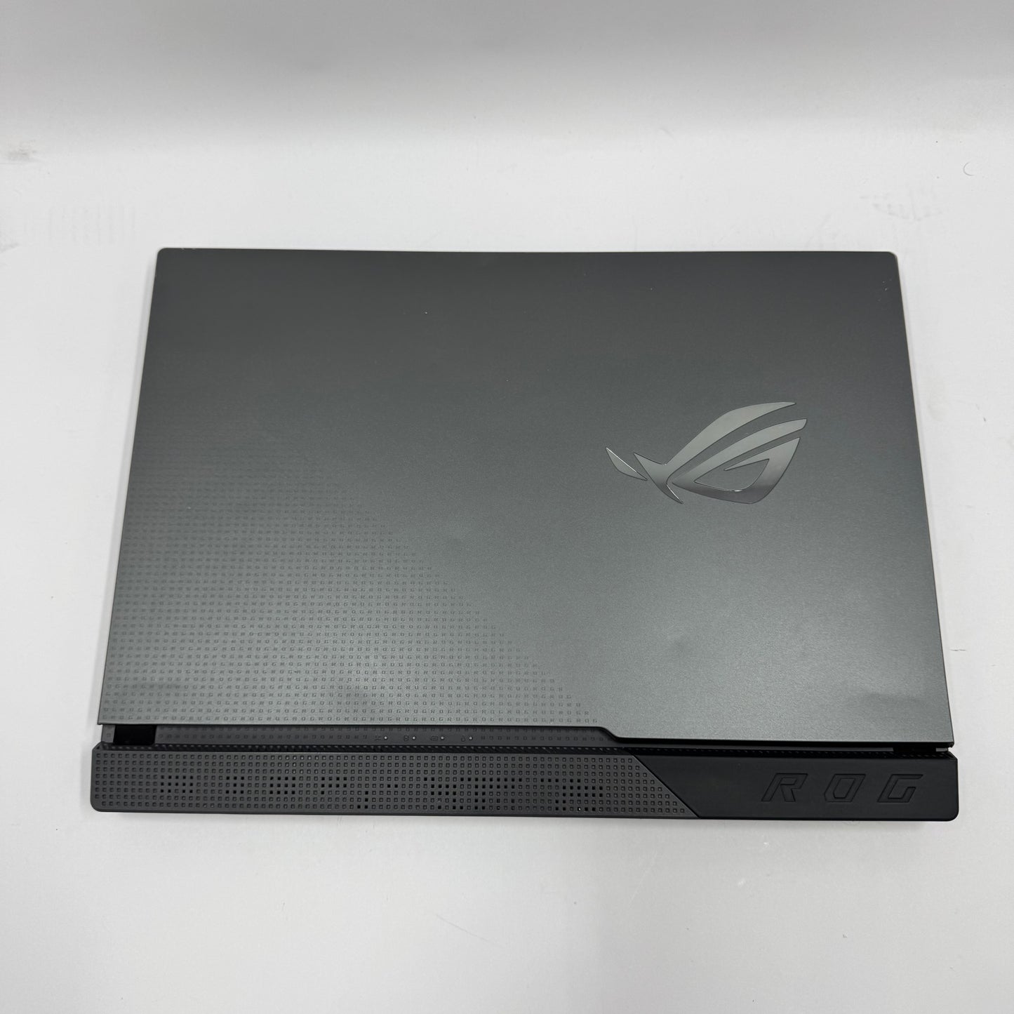 Asus ROG Strix G513 15.6" Ryzen 7 5800H 3.2GHz 16GB RAM 1TB SSD  RTX 3050 Ti