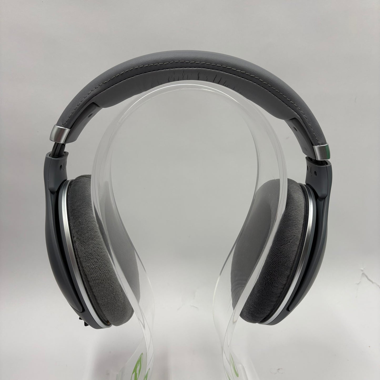Sennheiser HD 579 Wired Open-Back Over-Ear Audiophile Headphones Silver 506830