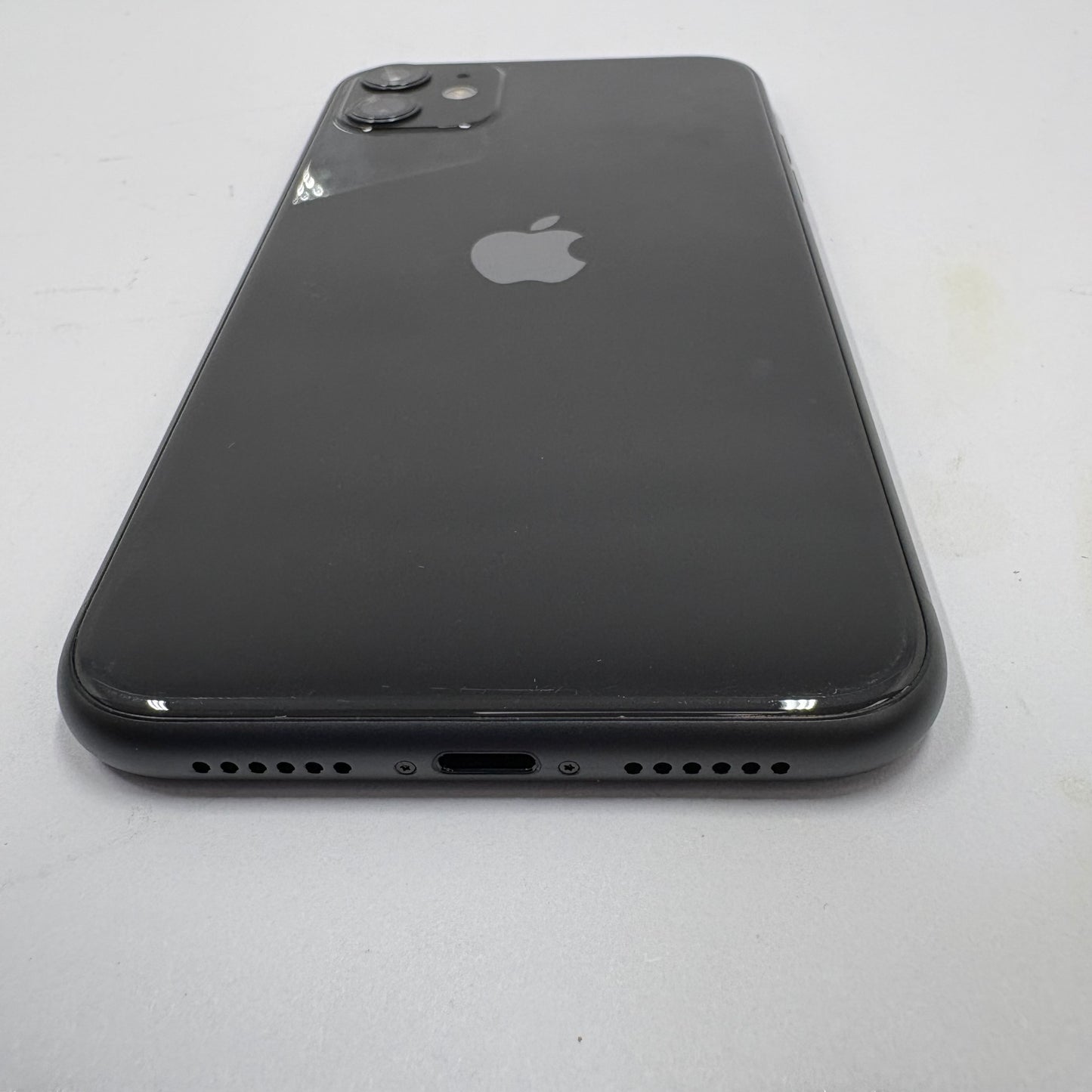 Unlocked Apple iPhone 11 64GB Black MHC43LL/A