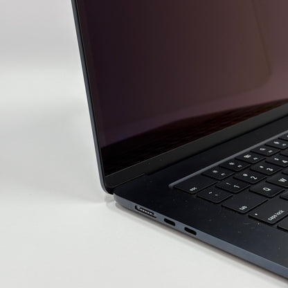 2024 Apple MacBook Air 15" M3 10C GPU 4.0GHz 8GB RAM 512GB SSD A3114