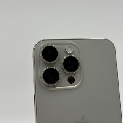 Unlocked Apple iPhone 15 Pro Max 256GB Gray MU683LL/A