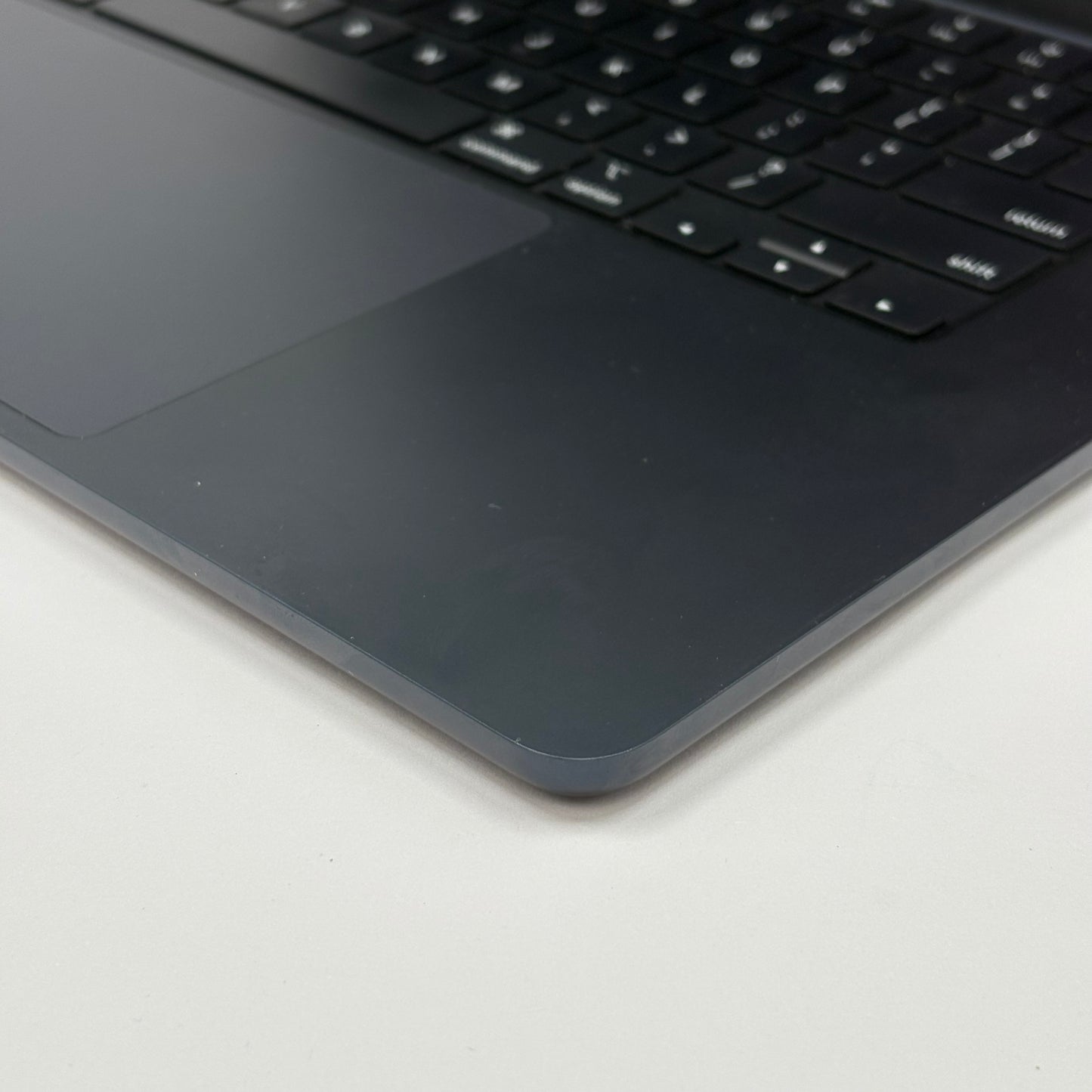 2024 Apple MacBook Air 15" M3 10C GPU 4.0GHz 8GB RAM 512GB SSD A3114