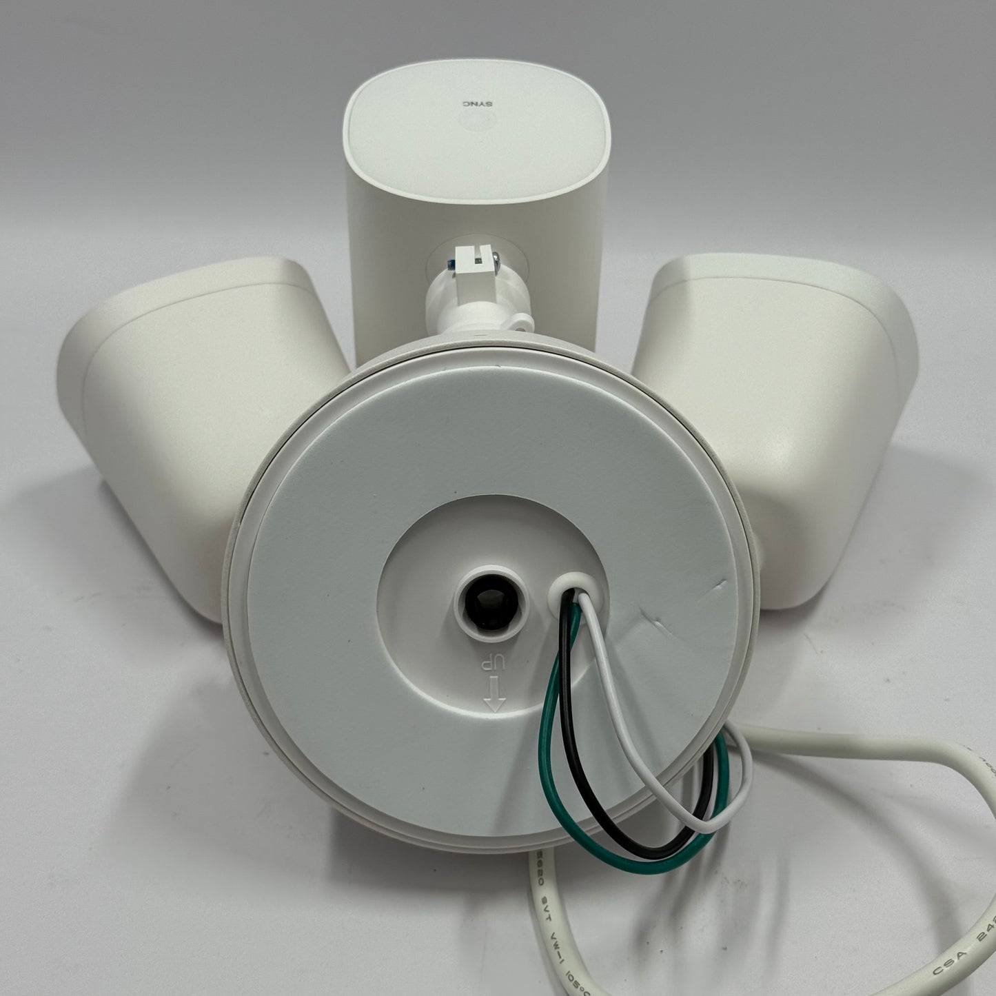 New Eufy 1080p Floodlight Camera White T8420