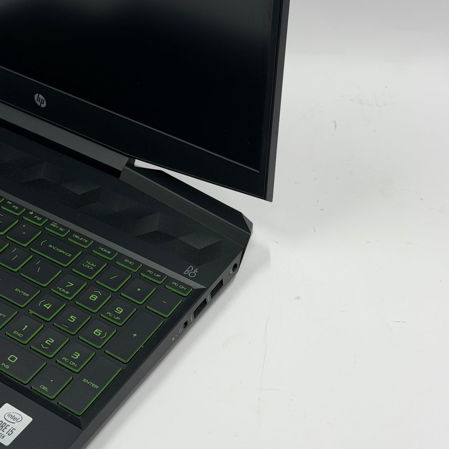 HP Pavilion Gaming 15-DK1035NR 15.6" i5-10300H 2.5GHz 8GB RAM 256GB SSD GTX 1050