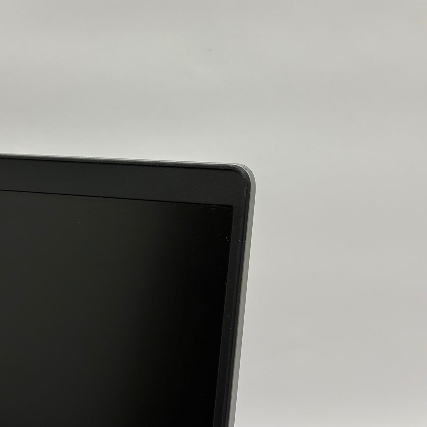 Dell Precision 3551 15.6" i7-10850H 2.7GHz 16GB RAM 256GB SSD