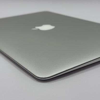 2017 Apple MacBook Air 13.3" i5 1.8GHz 8GB RAM 128GB SSD Silver A1466