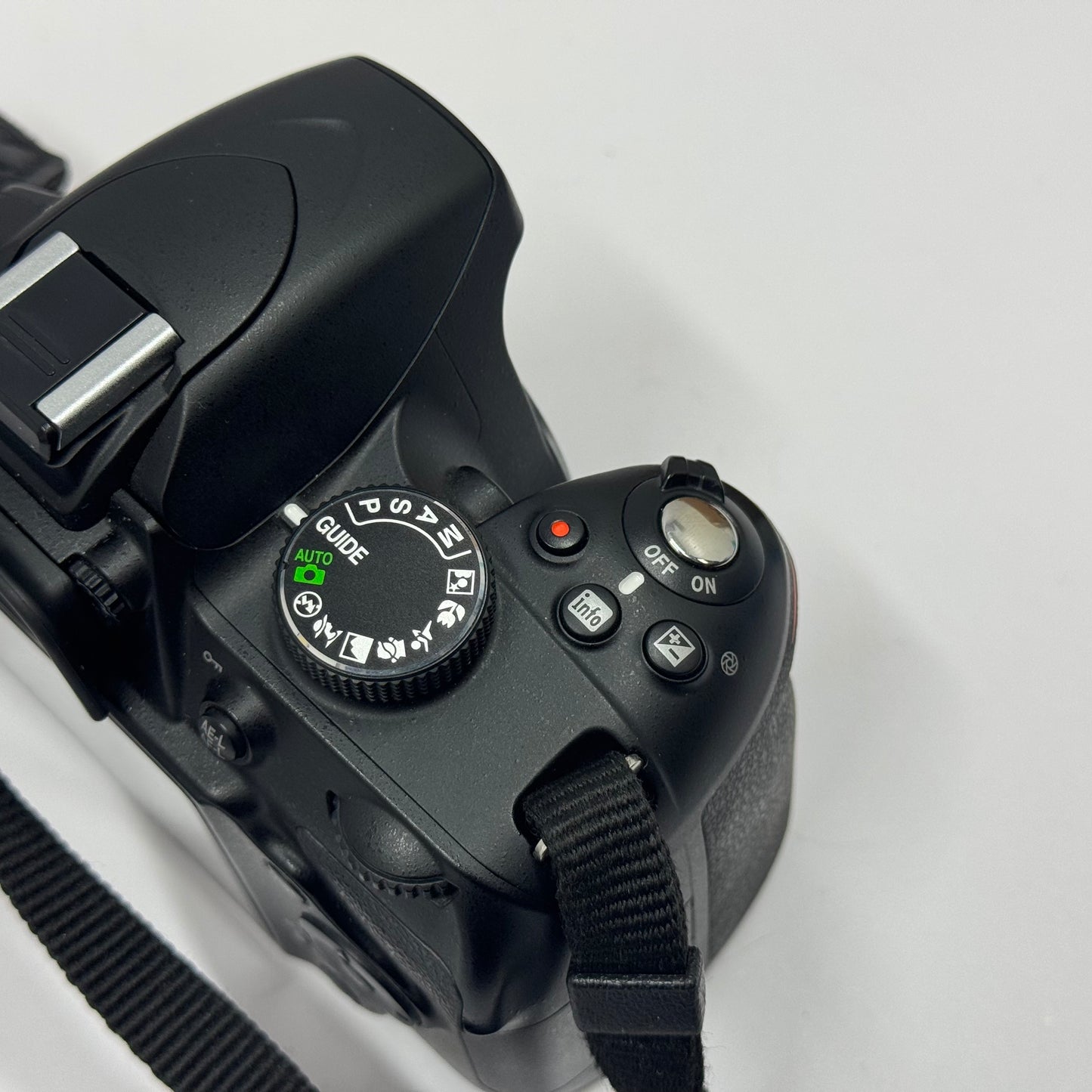 Nikon D3200 24.2MP Digital SLR DSLR Camera with 18-55mm Lens