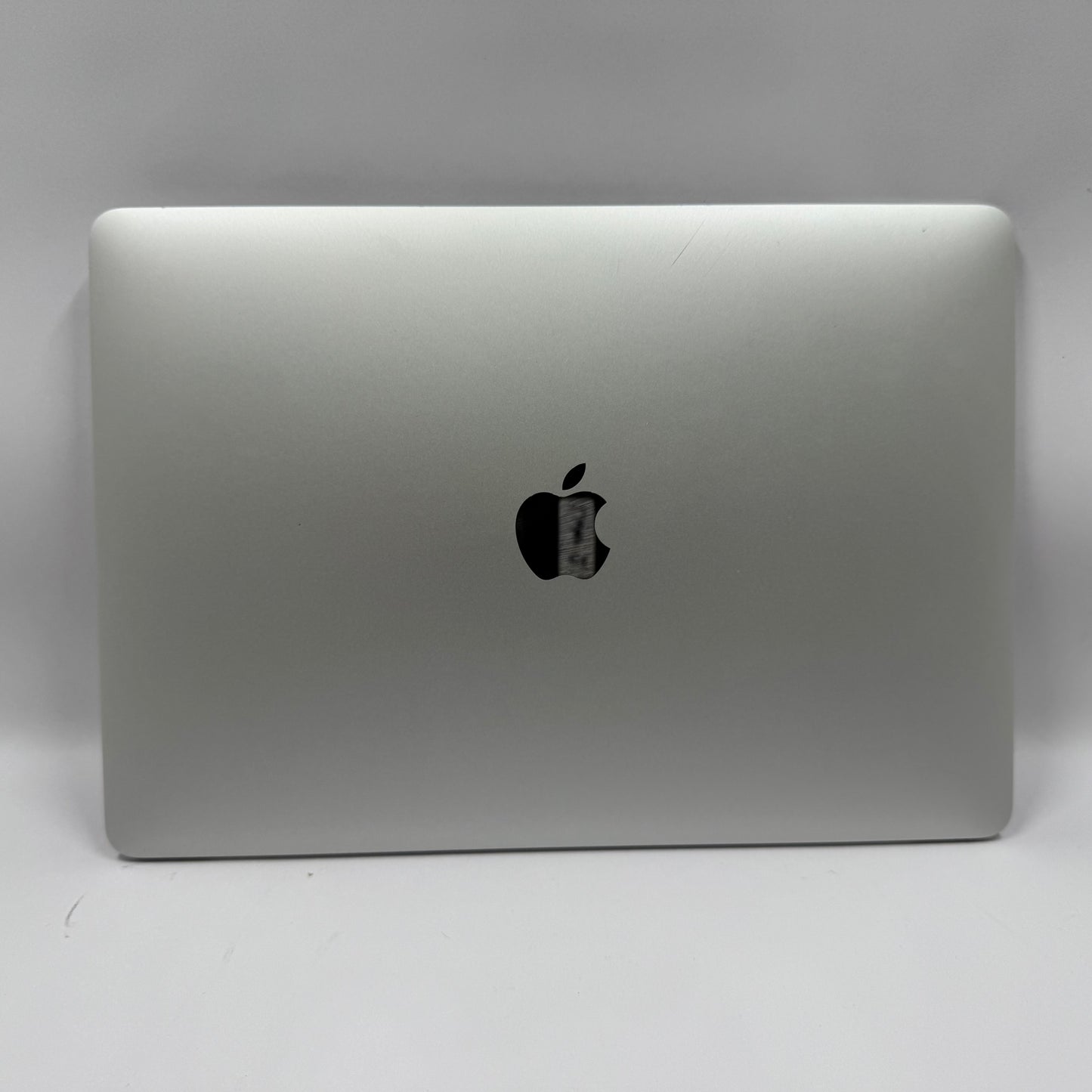 2020 Apple MacBook Air 13.3" M1 7C GPU 3.2GHz 8GB RAM 256GB SSD A2337