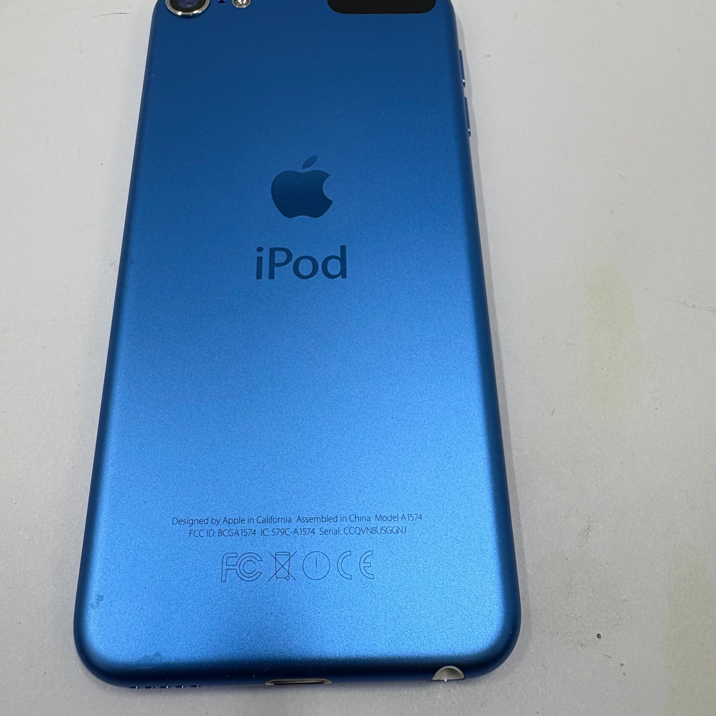 Apple iPod Touch 6th Gen 32GB Blue MKHV2LL/A