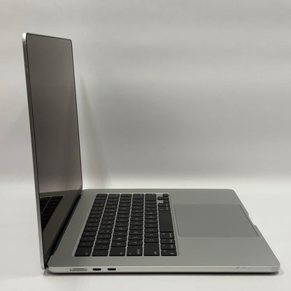 2024 Apple MacBook Air 15" M3 4.0GHz 8GB RAM 512GB SSD Silver A3114