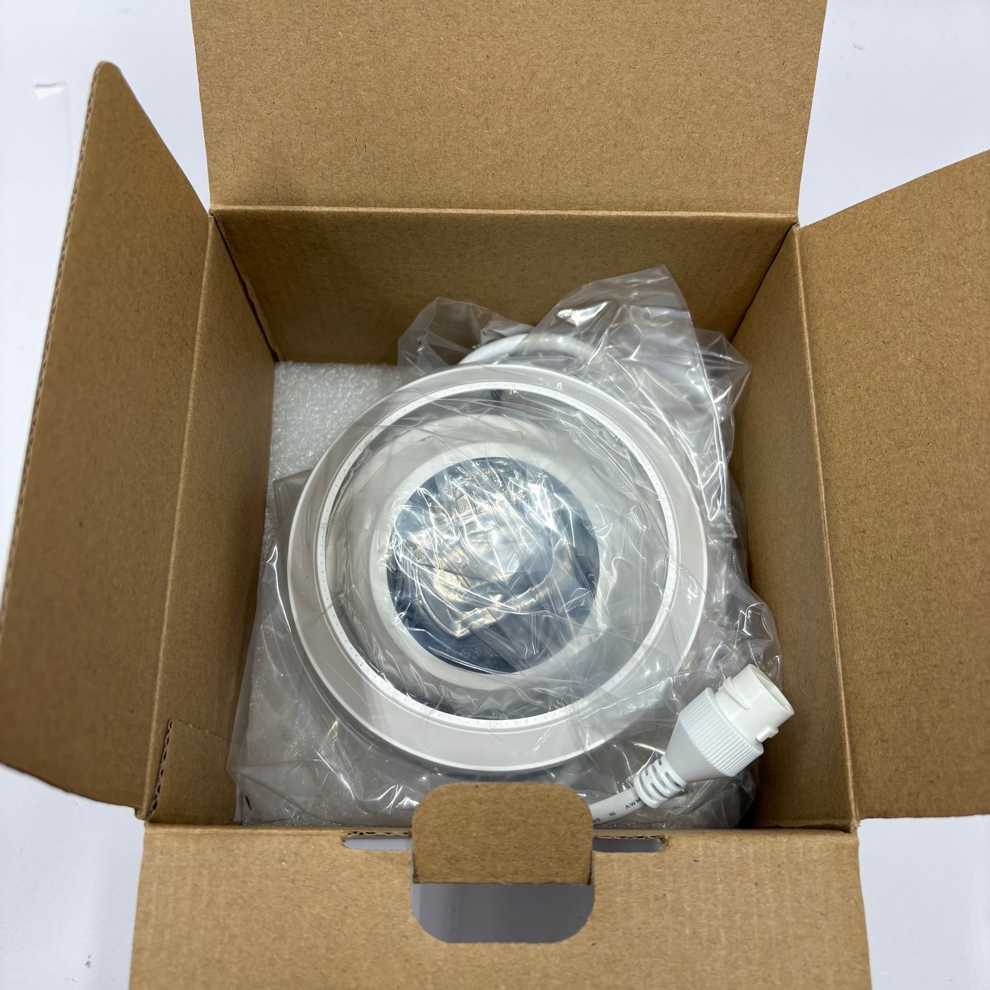 New Hanwha Vision  QNE-8011R Network Camera 5MP Outdoor Day and Night Dome Cam