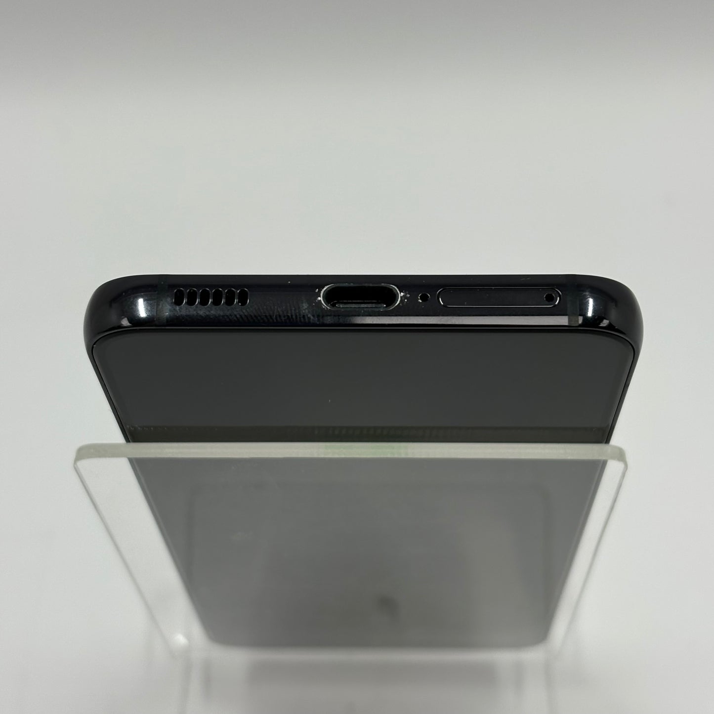 Unlocked Samsung Galaxy S22 8GB RAM 128GB SM-S901U Black