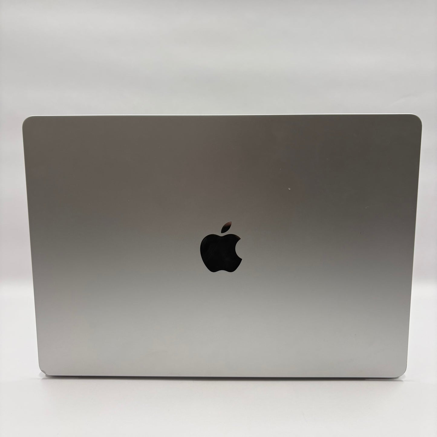 2024 Apple MacBook Air 15" M3 4.0GHz 8GB RAM 512GB SSD Silver A3114