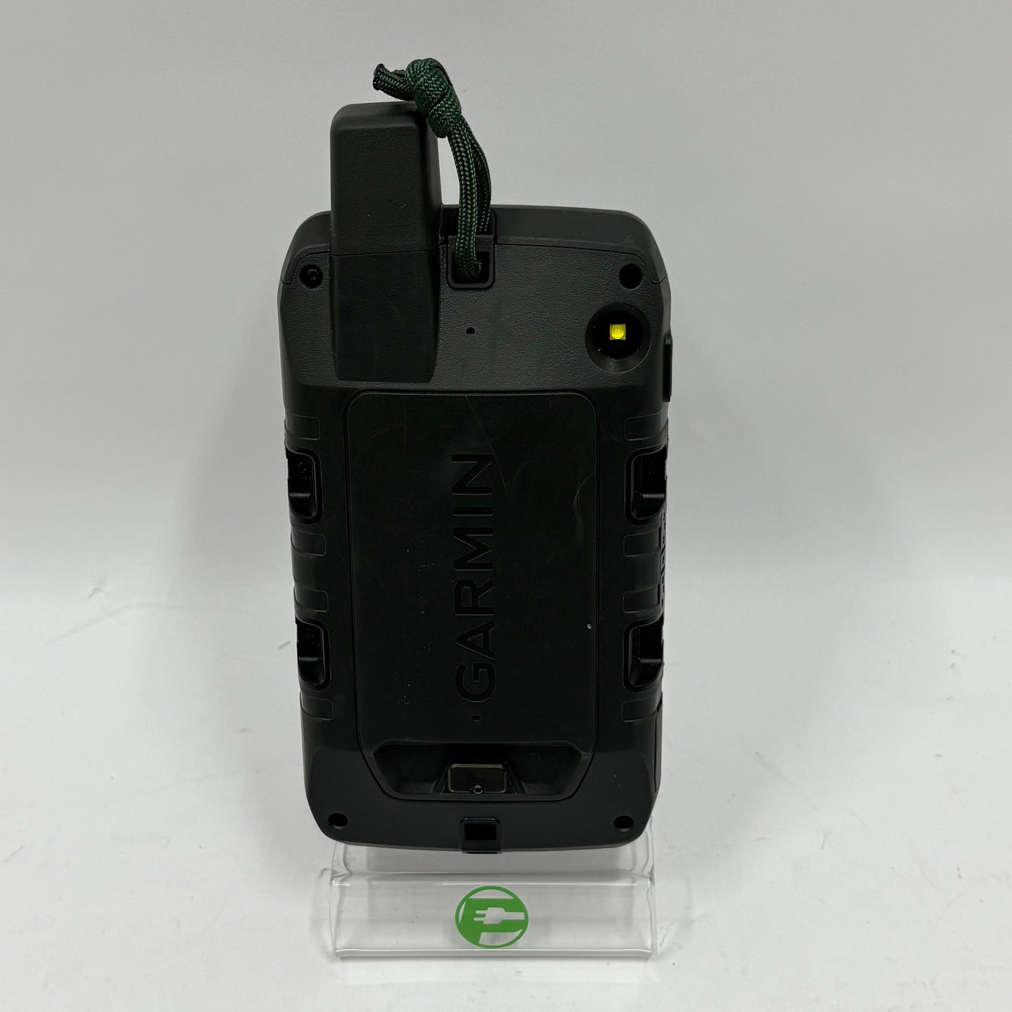 Garmin Montana 700 GPS Hand Held Hiking GPS 010-02133-00