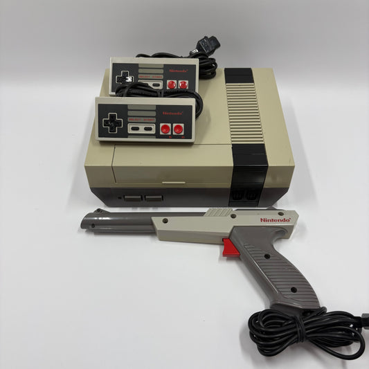 Nintendo Entertainment System NES Video Game Console NES-001 Gray