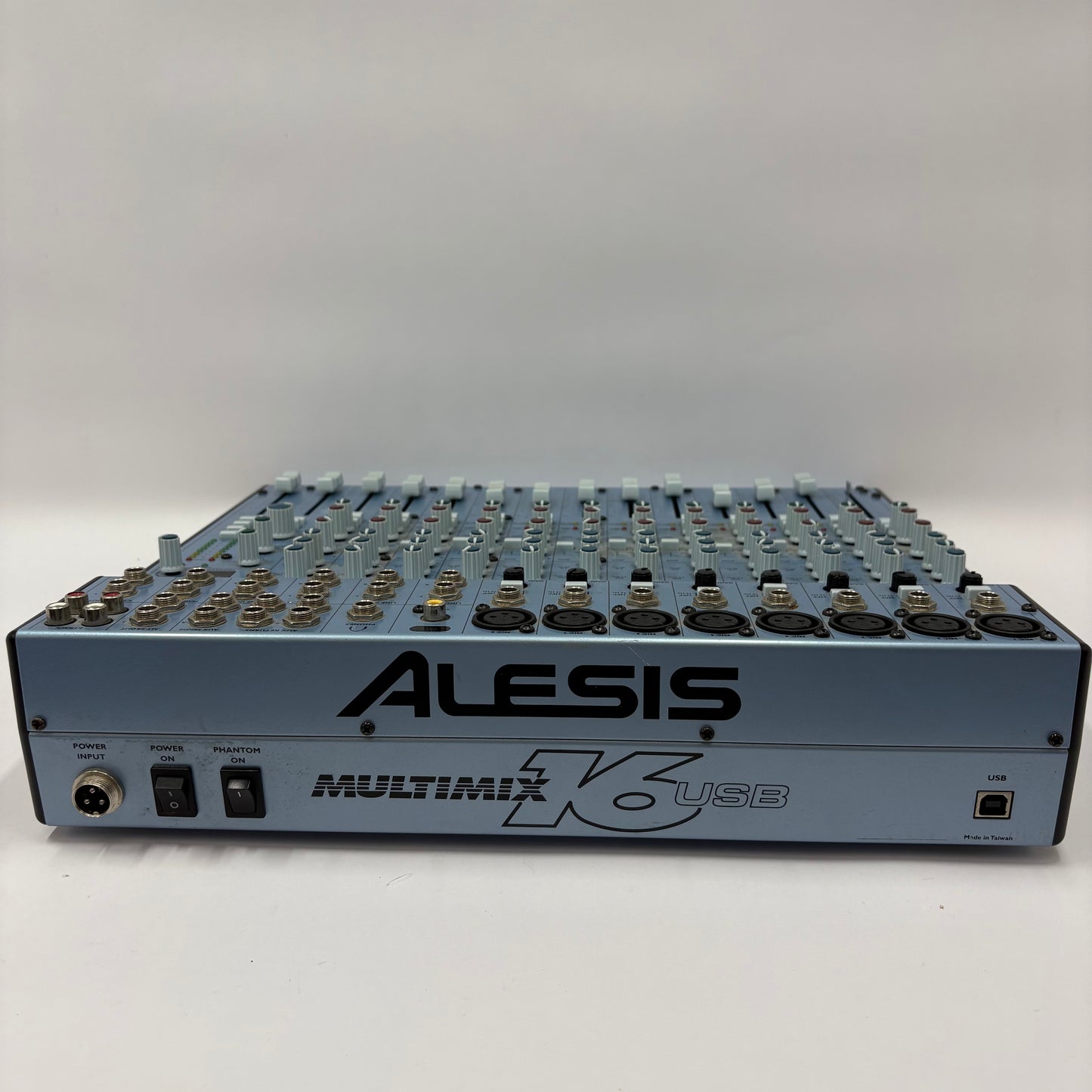 ALESIS MultiMix 16 USB FX 16-Channel DJ Mixer With Power Supply