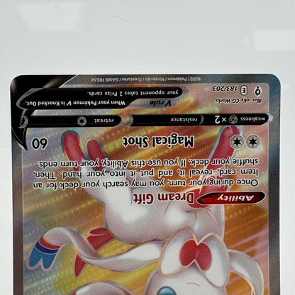 Pokémon TCG Evolving Skies Sylveon V #183 Holo English NM