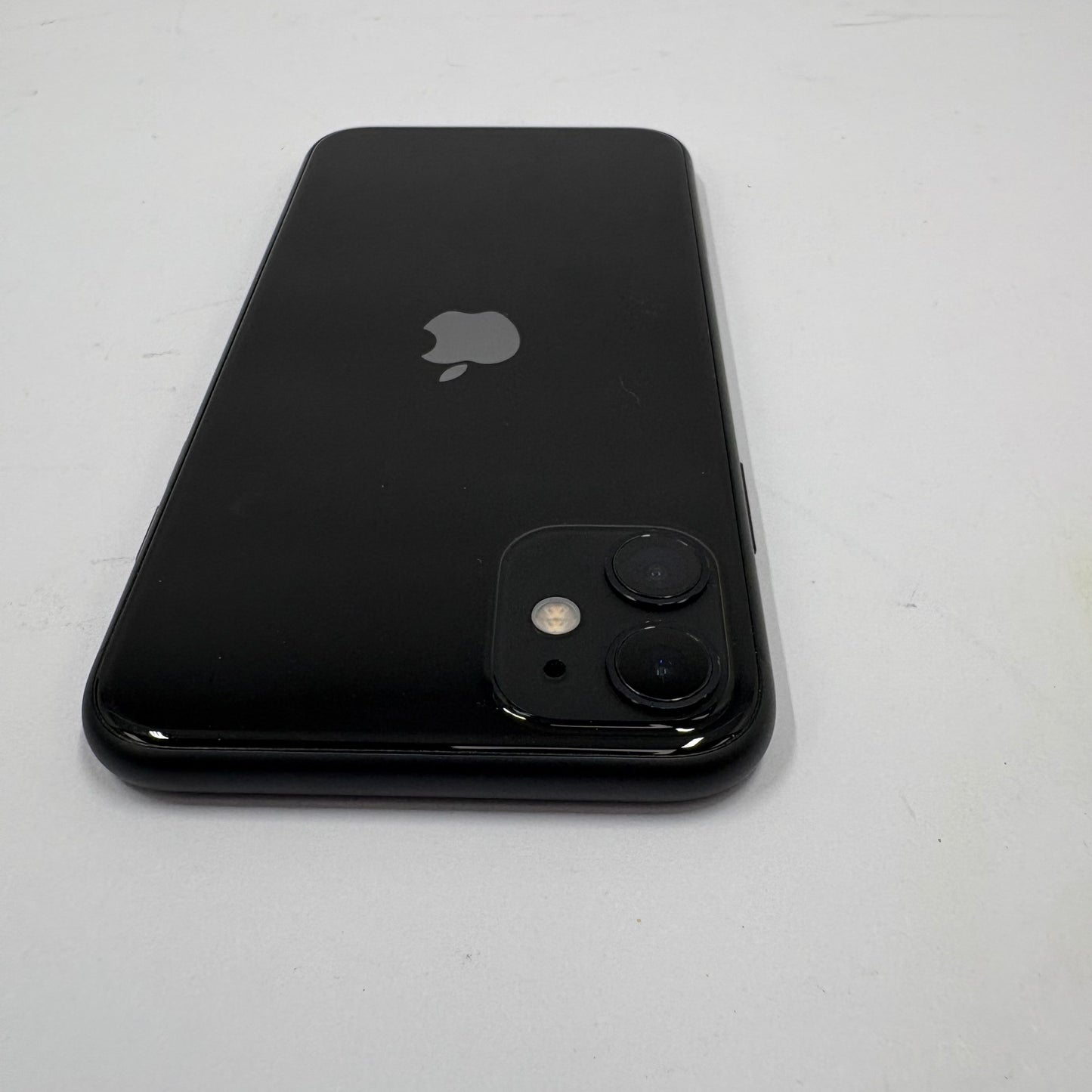 Unlocked Apple iPhone 11 64GB Black MHC43LL/A